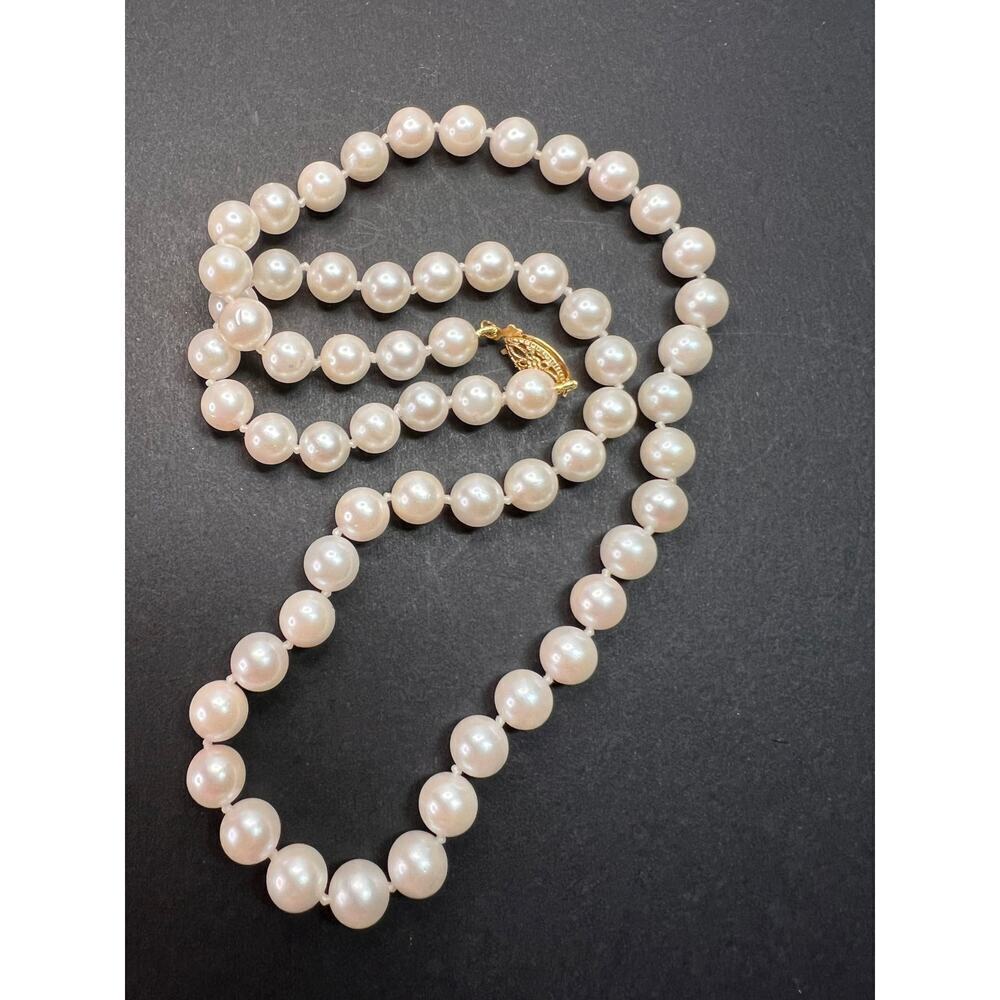 Vintage Restrung 7 Mm White Cultured Pearl 18 Inch Necklace With 14k Gold Clasp